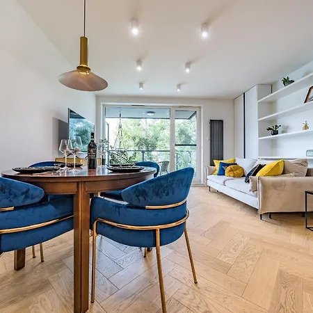 Apartment Hello Chmielna With Private Parking And Balcony *